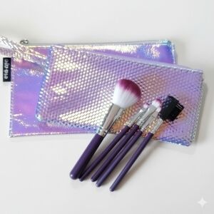 Eva-NYC NEW Iridescent Make Up Pouches Brushes Textured Rainbow Unicorn Zipper